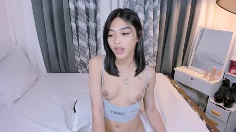 Snapshot of sabrinaametyst chatting on 02.27.25 urHOT SABBY online show from 02.27.25