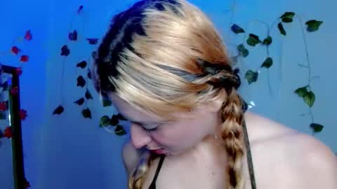 Snapshot of sabrinaexpositoxx chatting on 02.08.26 SABRI online show from 02.08.26