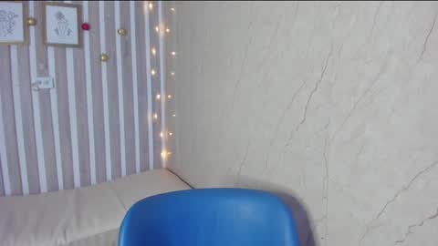 mariana  online show from 12.19.24