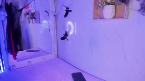 mariana  online show from 10.28.25