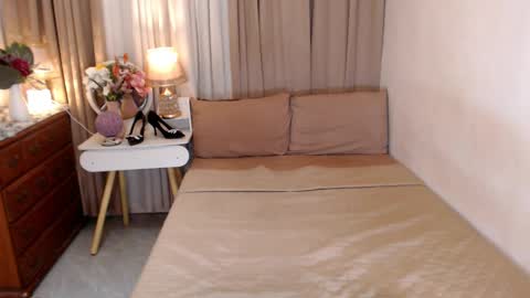 Snapshot of sabrinalocsin chatting on 01.05.25 sabrinalocsin online show from 01.05.25