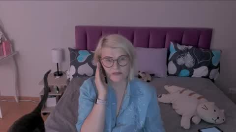 Sabrina MacMarren online show from 02.21.25