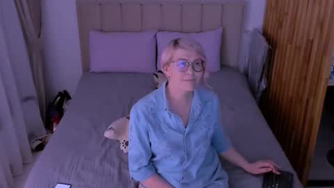 Sabrina MacMarren online show from 03.13.26