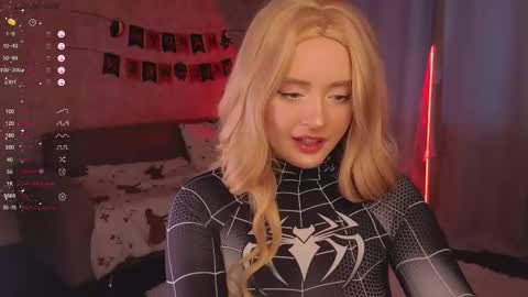 Hello im Sabrina  online show from 10.31.25