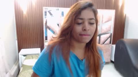 Snapshot of sabrinaroosa202cl chatting on 10.15.25 sabrinaroosa202cl online show from 10.15.25