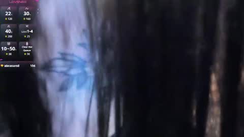 Snapshot of sabrinna_voss chatting on 06.19.26 sabrinna online show from 06.19.26