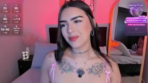 Snapshot of sabrinna_voss chatting on 06.26.26 sabrinna online show from 06.26.26