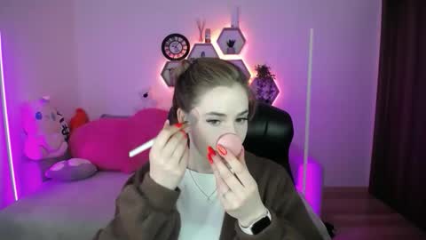 Snapshot of sabrinviolet chatting on 04.29.26 Sabrina Violet online show from 04.29.26