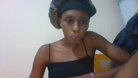 Snapshot of sabsexy5 chatting on 02.18.26 sabsexy5 online show from 02.18.26