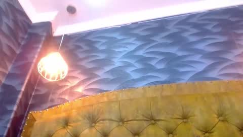 Snapshot of sachabratzx chatting on 02.25.26 Sacha online show from 02.25.26