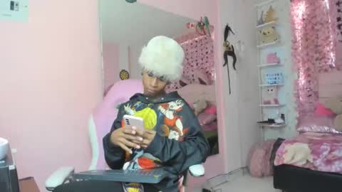 Snapshot of sack_wink chatting on 09.14.25 sack_wink online show from 09.14.25