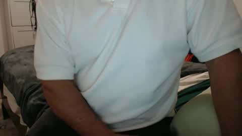 Snapshot of sactosteve chatting on 11.17.25 dadbod online show from 11.17.25