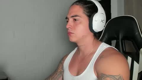 Im CryDuran    Instagram   CryDuraann  online show from 01.16.26