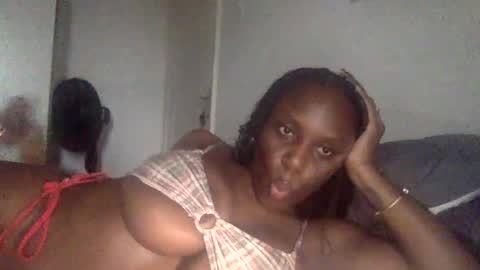 Snapshot of sade991803 chatting on 07.05.26 Onika online show from 07.05.26