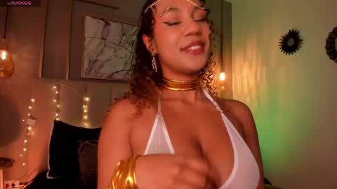 Sophie online show from 04.14.26