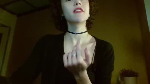 Snapshot of sadnimf chatting on 10.26.25 Rose online show from 10.26.25