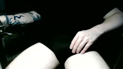 Snapshot of safesex18cm chatting on 06.15.26 hardfit online show from 06.15.26