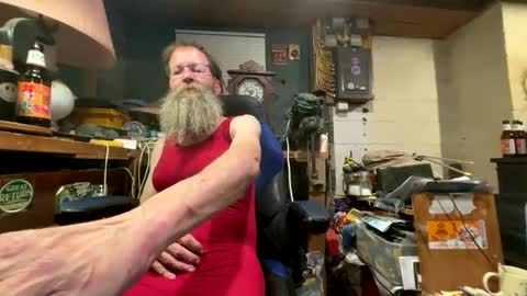 Snapshot of safety_fist chatting on 02.22.25 safety_fist online show from 02.22.25