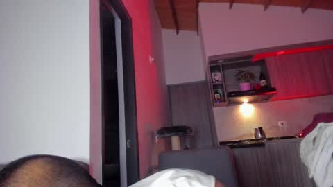 Snapshot of sag_1998 chatting on 12.20.24 Sag online show from 12.20.24