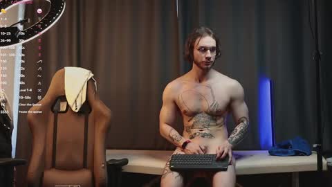 Adam online show from 02.05.25