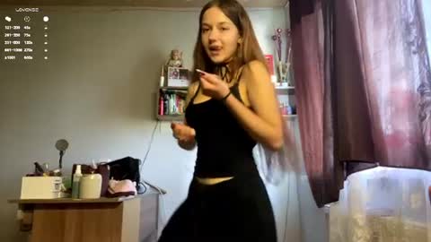 Snapshot of sagecarrico chatting on 06.18.26 Aurora online show from 06.18.26