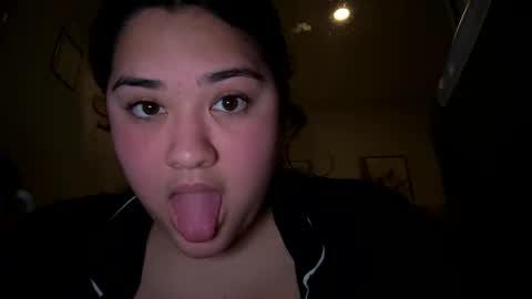 Snapshot of sagehaven chatting on 03.07.25 Sage online show from 03.07.25