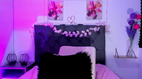 Snapshot of sagirabelle chatting on 04.18.26 Sagira Belle online show from 04.18.26