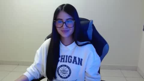 Sahaliefox  online show from 12.03.25