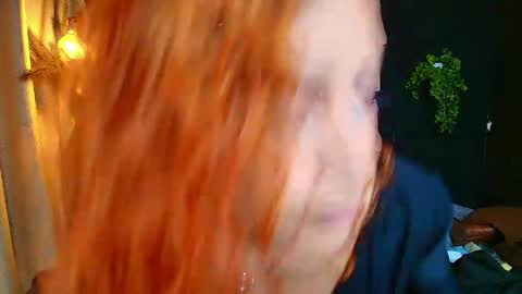 Snapshot of sahra_tayl0r_ chatting on 05.13.26 SARA online show from 05.13.26