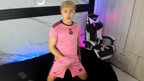 Juan online show from 10.30.25