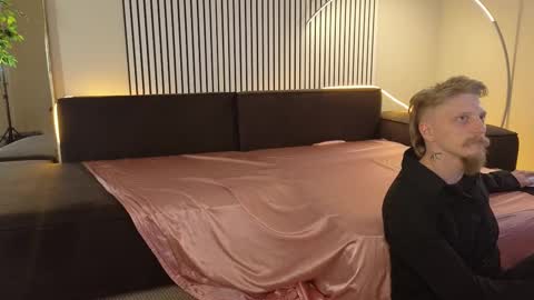 Snapshot of saint__vicious chatting on 03.05.25 saint__vicious online show from 03.05.25