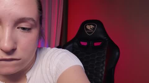 Snapshot of saint__vicious chatting on 10.16.25 saint__vicious online show from 10.16.25