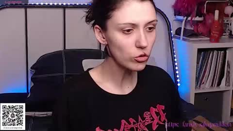 Snapshot of sakigamikan chatting on 12.13.24 Kanra online show from 12.13.24