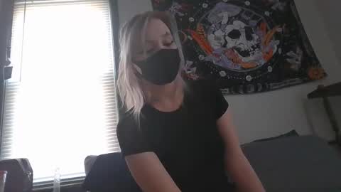 Snapshot of salem_veil chatting on 02.28.26 Salem Veil online show from 02.28.26