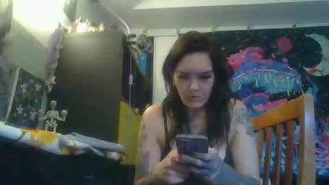 salemsslut online show from 01.27.25