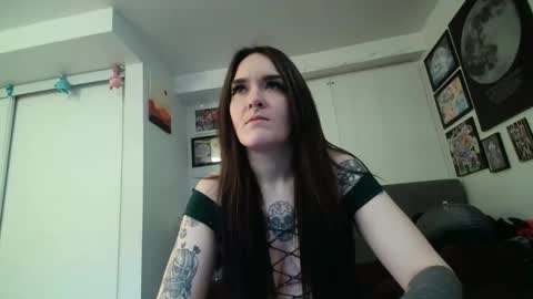 salemsslut online show from 02.27.25