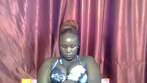 Snapshot of sally_bee1 chatting on 06.07.26 sally_bee1 online show from 06.07.26