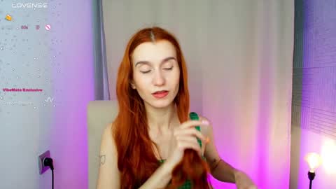 Snapshot of sallybiscuit chatting on 02.08.25 Sally online show from 02.08.25