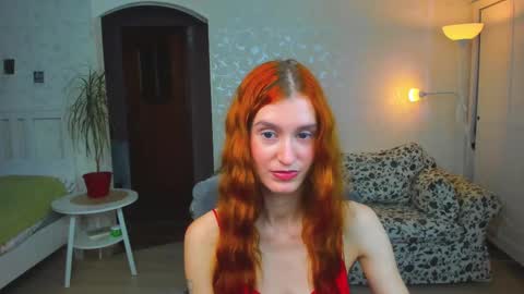 Snapshot of sallybiscuit chatting on 10.09.25 Sally online show from 10.09.25