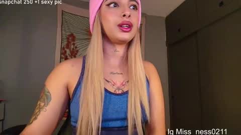 sallymaddoxx online show from 12.14.25