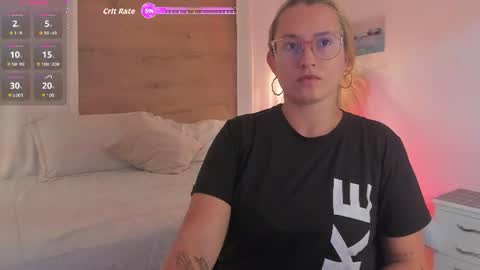 Snapshot of salmaacute chatting on 06.16.26 Salma online show from 06.16.26