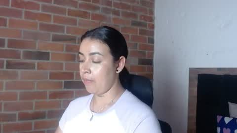 Snapshot of salome__hills chatting on 06.10.26 online show from 06.10.26