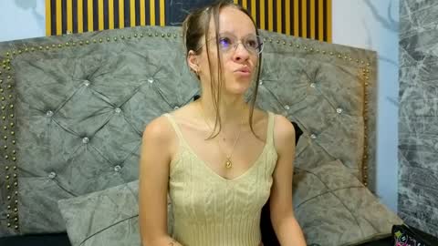 salome_cruxx online show from 04.07.26