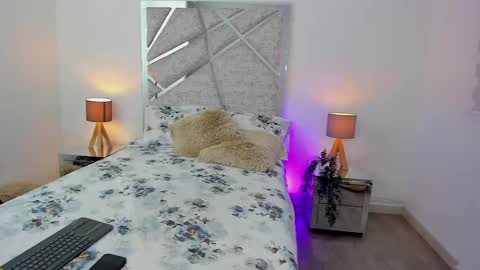 salomedyla online show from 02.20.25