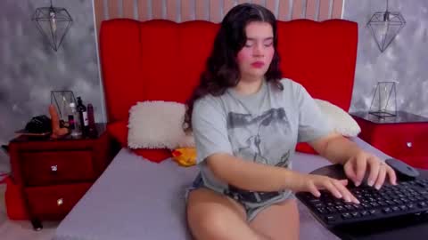 Snapshot of salomeevanz chatting on 05.24.26 SalomeEvanz online show from 05.24.26