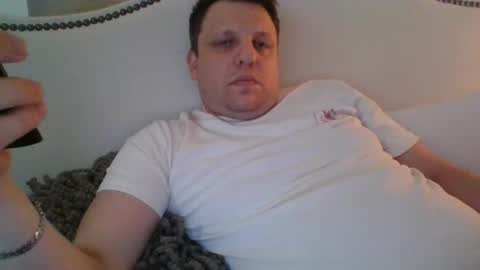 Snapshot of salsbud2022 chatting on 02.12.25 salsbud2022 online show from 02.12.25