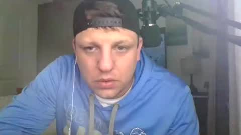 Snapshot of salsbud2022 chatting on 02.20.25 salsbud2022 online show from 02.20.25