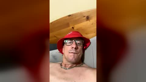Snapshot of saltydoggy6969 chatting on 06.27.26 saltydoggy6969 online show from 06.27.26