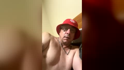 Snapshot of saltydoggy6969 chatting on 06.29.26 saltydoggy6969 online show from 06.29.26