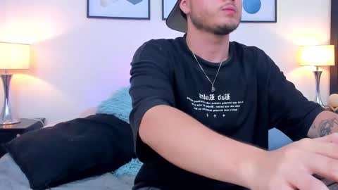 Salvatore  online show from 11.03.25